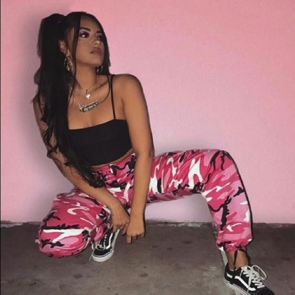 Meet your Posher, ! designer - Picture 1 of 1